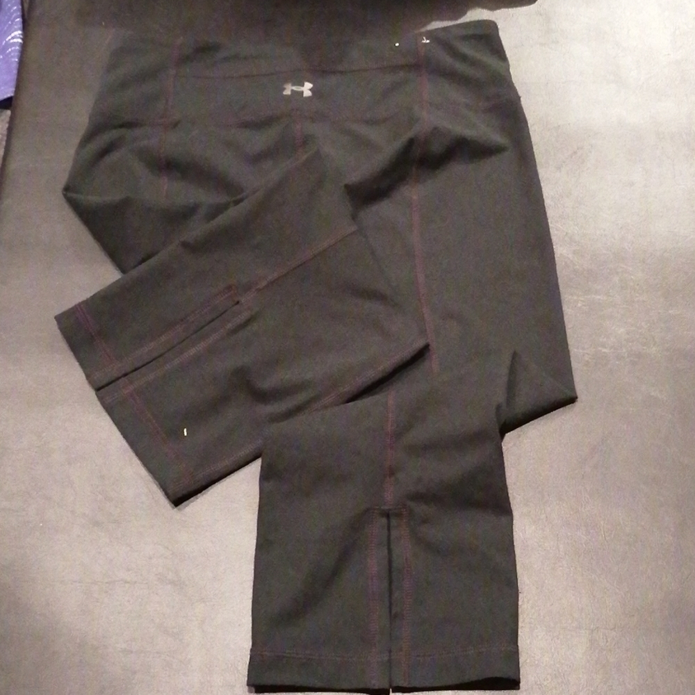 Under armour capris